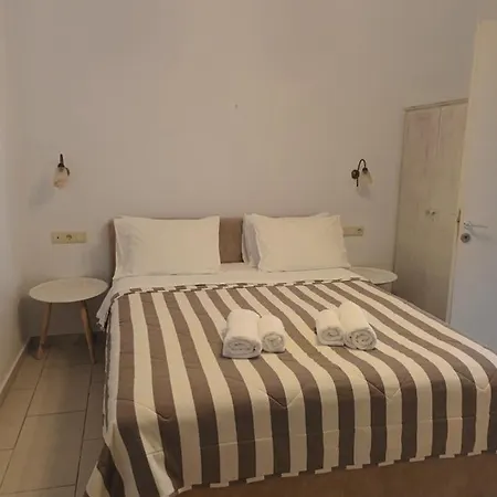 Theofanis 3* Agia Anna (Naxos)