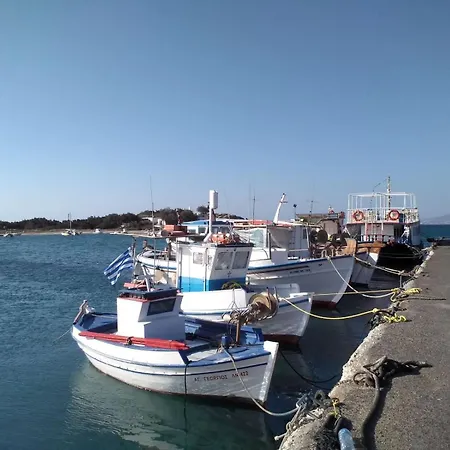 Otel Theofanis 3*