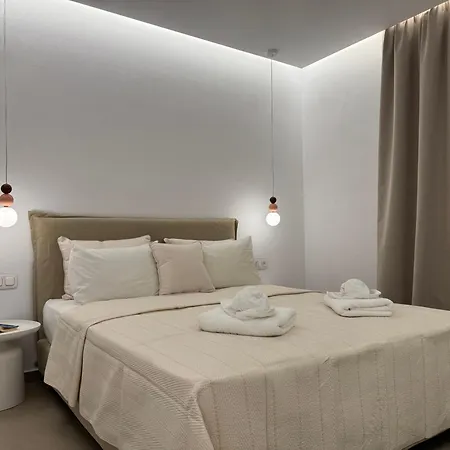 ホテル Theofanis 3*