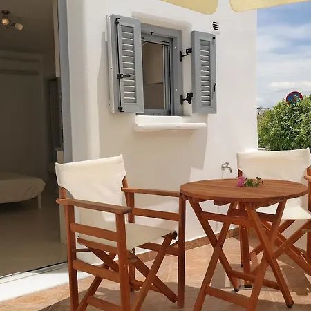 Ξενοδοχείο Theofanis 3*