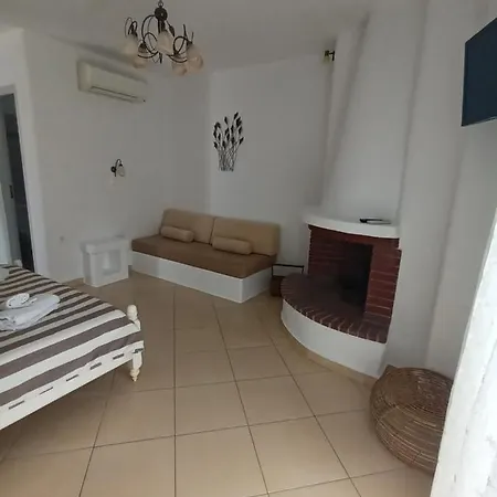 Theofanis Ξενοδοχείο Αγία Άννα