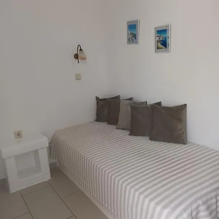 Theofanis Αγία Άννα