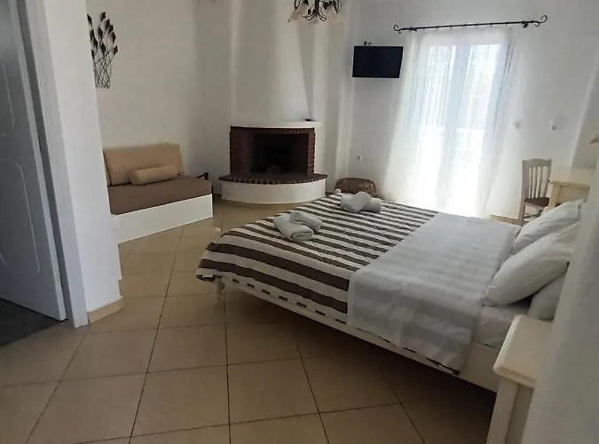 Theofanis 3* Agia Anna (Naxos)